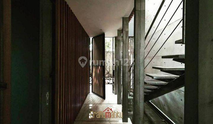 Rumah 2 Lantai Tropical Resort Modern di Jati Padang Jakarta  5