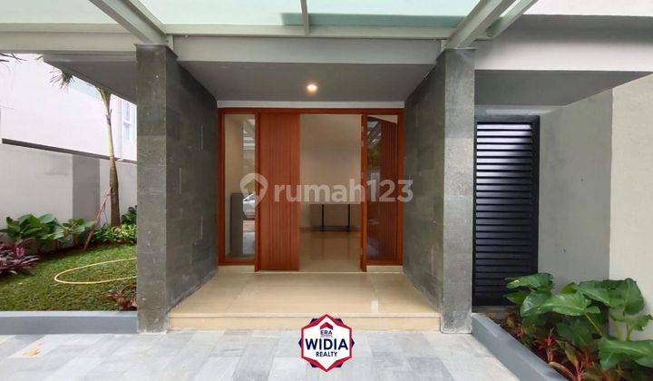 Rumah 2 Lantai Tropical Private Pool di Antasari Cilandak Jakarta 2