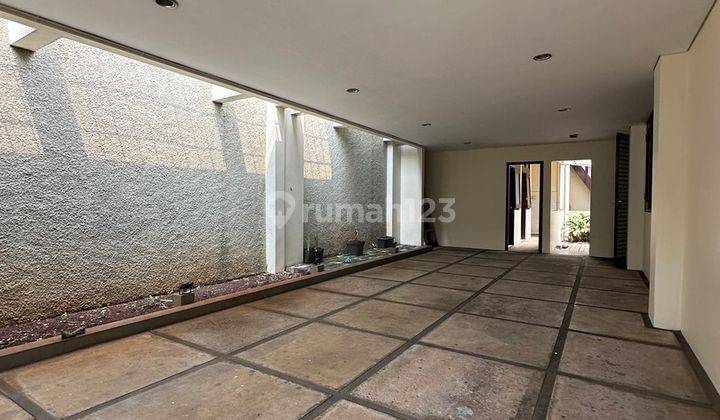 Rumah 2 Lantai Ada Private Pool di Jaya Mandala Kuningan Jakarta  2