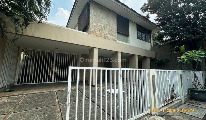 Rumah 2 Lantai Ada Private Pool di Jaya Mandala Kuningan Jakarta  1