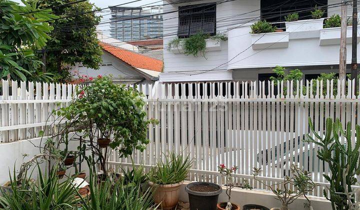 Rumah 2 Lantai Plus Roof Top Strategis di Kwitang Jakarta Pusat 1