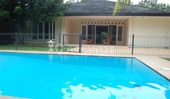 Disewakan Rumah Asri 4 Kamar di Kemang Dalam, Jakarta Selatan