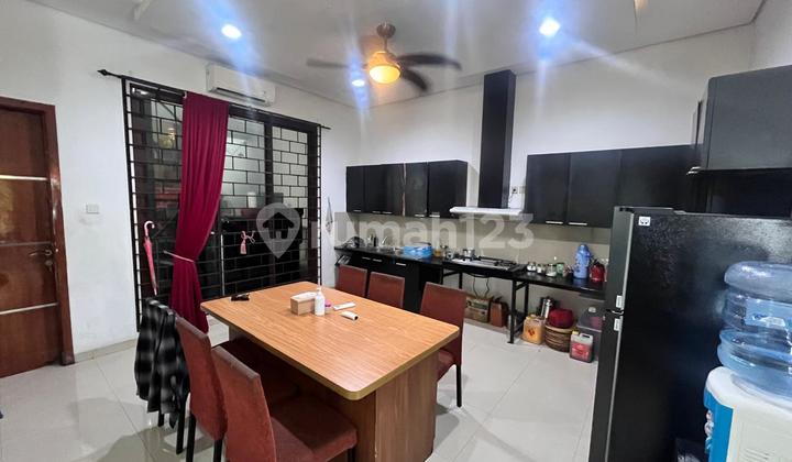 Dijual Gedung Kantor 3 Lantai di Cipete, Jakarta Selatan Dijual Gedung Kantor 3 Lantai di Cipete, Jakarta Selatan