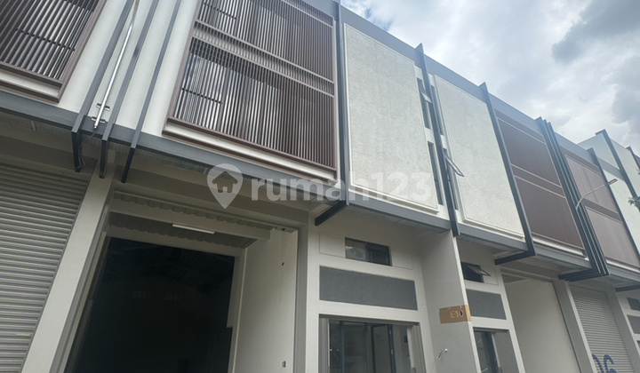 Dijual Gudang 3 In 1 di Duta Indah Starhub Tangerang Banten