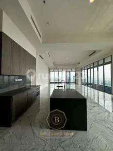 Dijual Apartemen 4 Kamar Sky Villas di The Stature Residence Jakarta