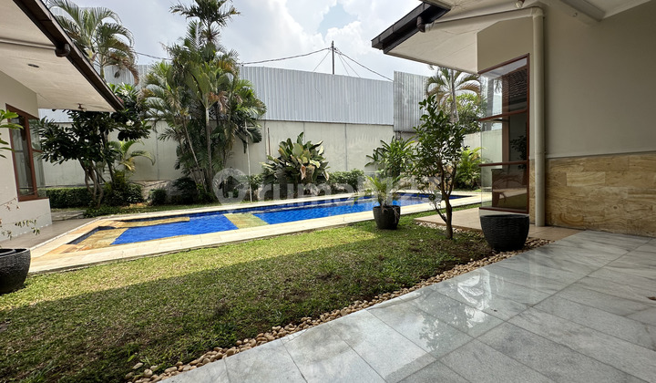 Dijual Rumah Tropical House Dekat MRT di Cipete, Jakarta Selatan