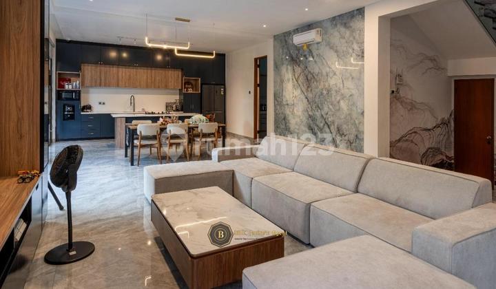 Dijual Rumah 2 Lantai 4 Kamar Mewah di Banjar Wijaya Tangerang 2