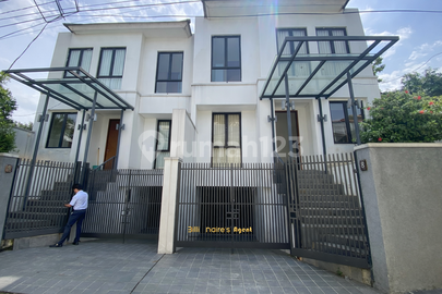 Dijual Rumah Baru di Permata Hijau Kebayoran Lama Jakarta Selatan