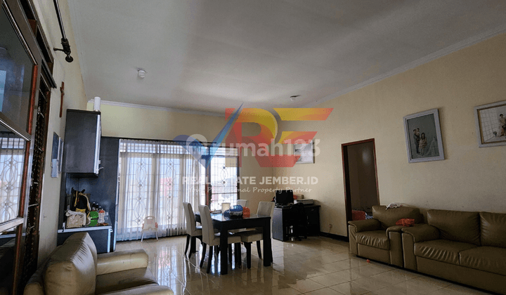 RUMAH DEKAT ROXY DAN TRANSMART KALIWATES JEMBER 5