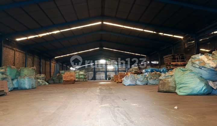 Industrial Permit Warehouse Karawaci Tangerang Flood-Free and No Illegal Fees 40-foot Container