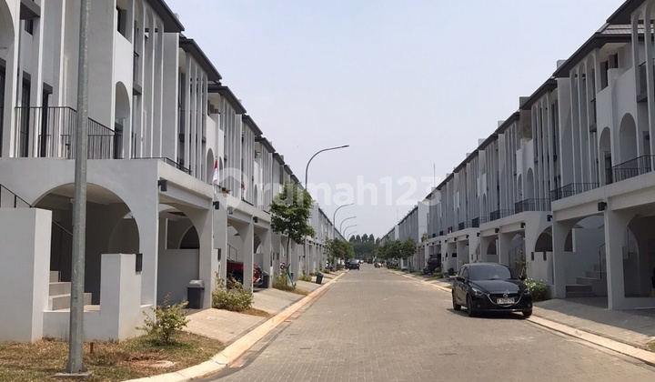 Dijual Rumah Hoek Greenwich Park Bsd City Cluster Aether Dijual Cepat Lingkungan Asri Dan Nyaman