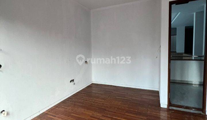 Turun Harga Rumah Bagus Taman Villa Meruya Lantai Marmer 2