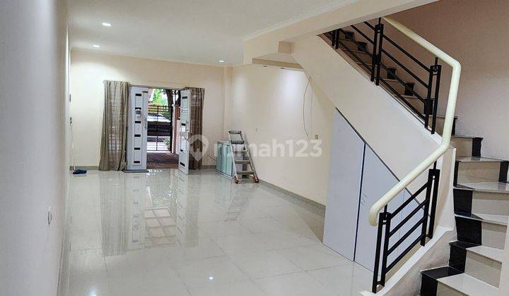 Turun Harga Termurah Rumah Taman Surya 2 Lantai Hanya 1,3m 1