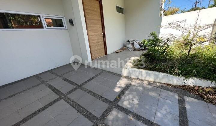 Rumah 2 Lantai Minimalis di Awiligar Siap Huni 2