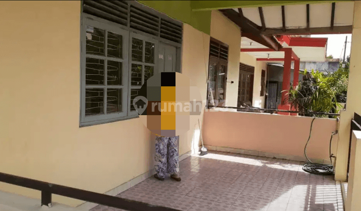 Sewa rumah 1 lantai dalam komplek di BKR  2