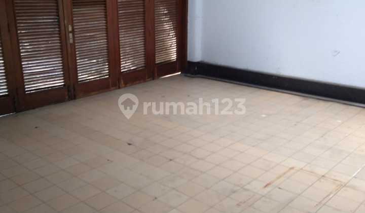 Sewa kontrak rumah besar 1 lantai di sayap Dago  2
