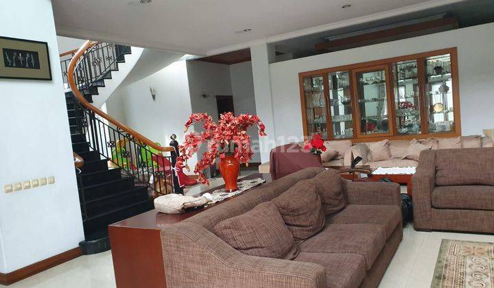 Sewa Kontrak Rumah 2 Lantai Lux Di Sayap Riau 2