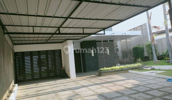 Rumah Lux semi furnish siap huni di Setra Sari  1