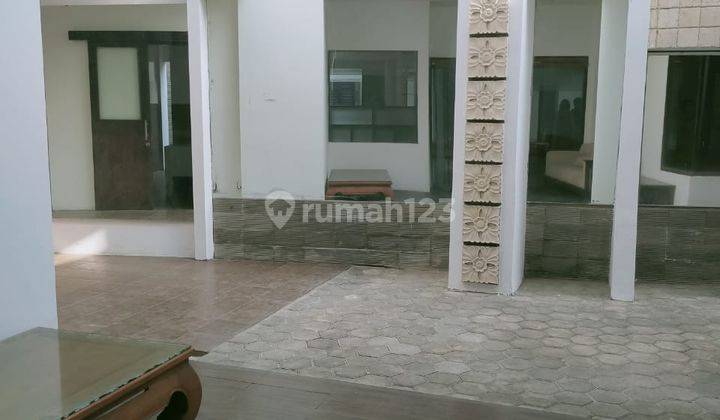 Rumah Lux semi furnish siap huni di Setra Sari  2