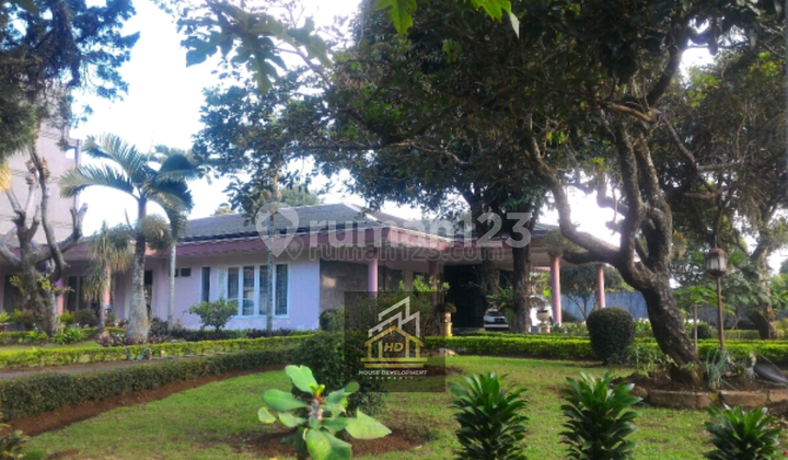 Rumah Luas 4670 Mtr² untuk Usaha di Mainroad Setiabudi