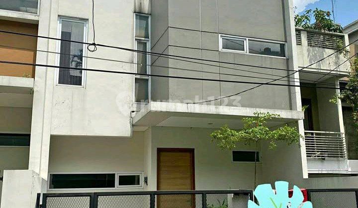 Rumah 2 Lantai Minimalis di Awiligar Siap Huni 1