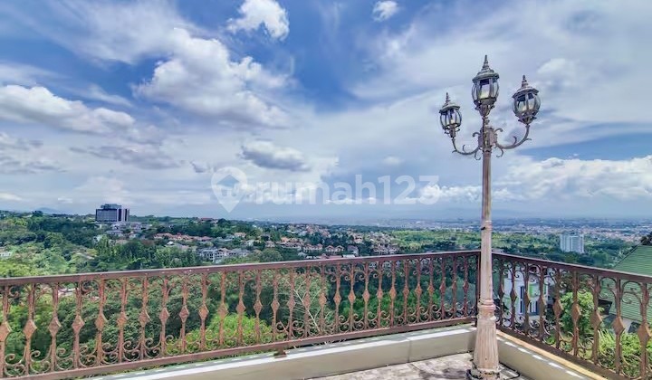 Rumah Villa Swimming Pool City View Di Dago Pakar 2