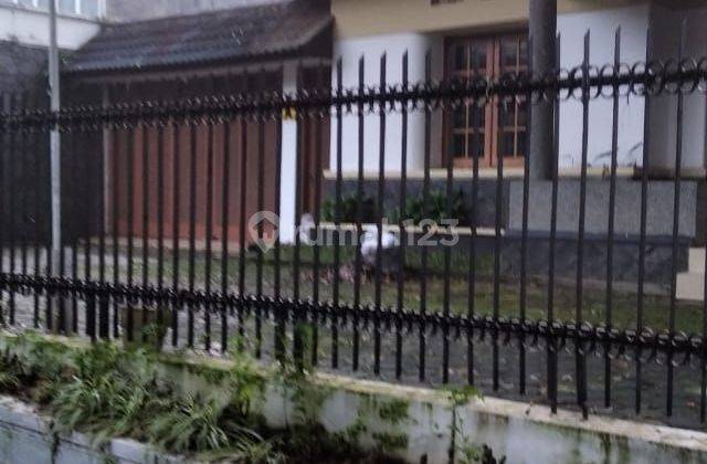 Sewa Rumah Boleh Untuk Kantor Di Sayap Dago Bandung Utara  1