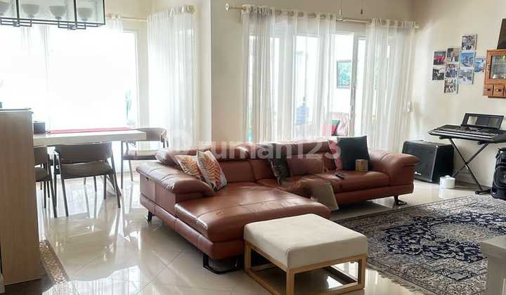 Nice House in Turangga Has a Swimming Pool 2