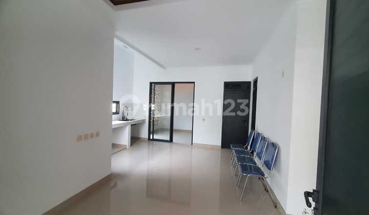 Rumah Baru 2 Lantai Posisi Hook Di Margacinta 2