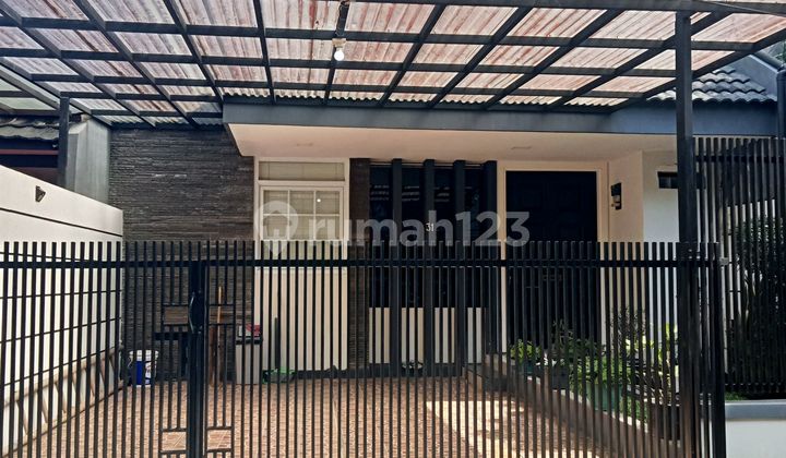 Rumah 3 Lantai + Mezanin Udara Sejuk di Awiligar 1
