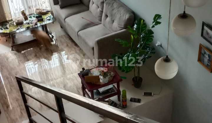 Dijual Rumah 2 Lantai di Kota Cimahi Kawasan Bebas Banjir Hunian Asri Nyaman dan Terletak di Daerah yang Strategis dengan Akses Mudah