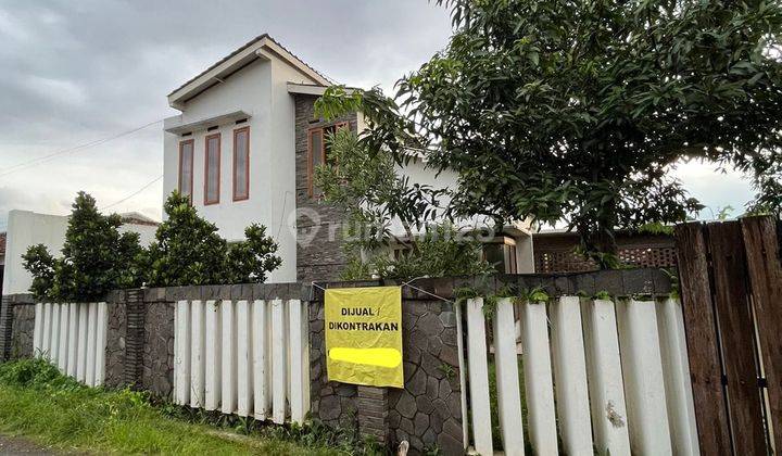 Dijual Rumah Asri Cantik di Komplek Pilar Biru, Bandung 1