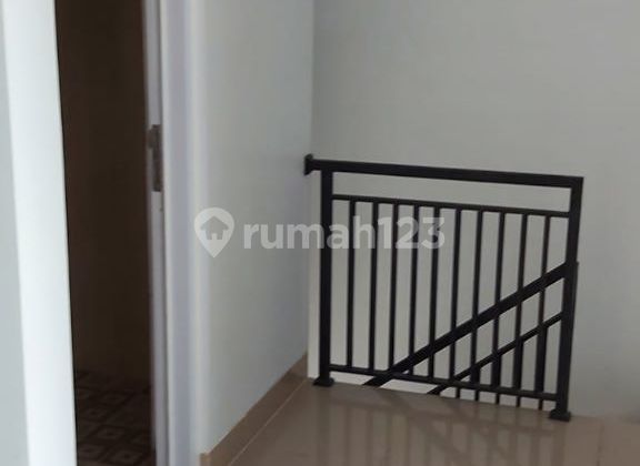 Rumah Baru 2 Lantai Minimalis Modern di Arcamanik Bandung 6