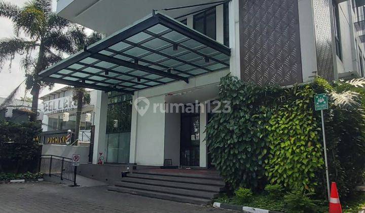 Ruang Usaha Strategis Luas & Ramai Sayap Surya Sumantri, Bandung 1