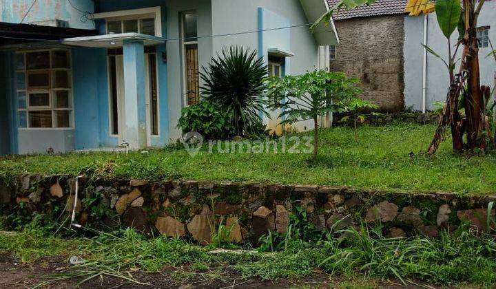 Rumah Hoek Tanah Luas Nyaman & Asri di Jatihandap Bandung 1