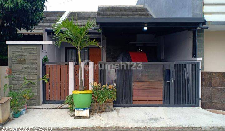 Rumah Minimalis Modern Nyaman & Terawat di Cikoneng Bojongsoang 1