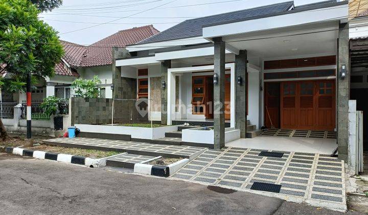 Rumah Minimalis Bangunan Baru Terawat Dalam Cluster Exclusive di Antapani 2