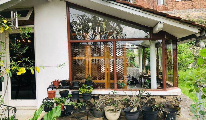 Rumah Sejuk Asri Dengan View Keren di Awiligar Bandung 1