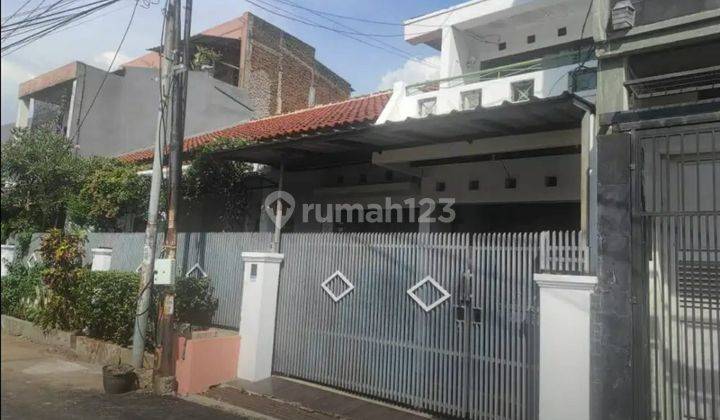 Rumah 2 Lantai Luas Lebar & Nyaman di Margahayu Raya Bandung 2