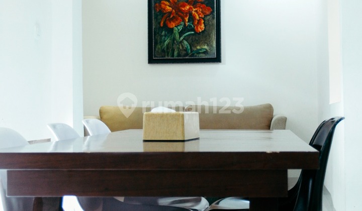 FOR SALE: 2-STORY READY-TO-OCCUPY HOUSE IN CIPAKU INDAH, BANDUNG, FULLY FURNISHED 2