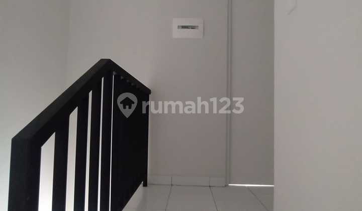 Dijual Rumah Minimalis 2 Lantai di Summarecon Cluster Dayana Bandung Hunian Nyaman dan Siap Huni Lokasi Strategis dan Akses Mudah 2