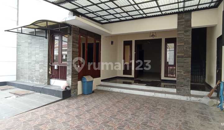 Rumah Tinggal Atau Kantor 2 Lantai Tengah Kota Siap Pakai Di Turangga Bandung 2