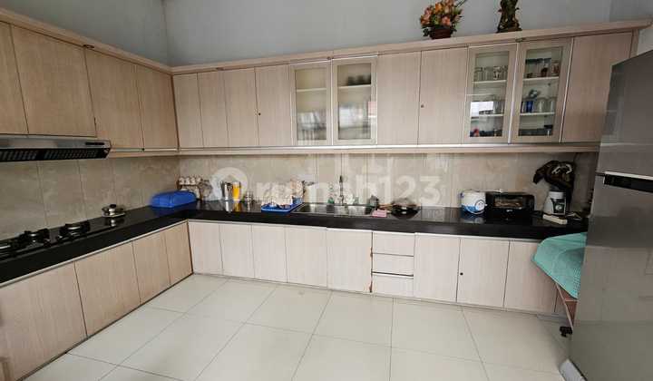 FOR SALE HOUSE WITH SPECIAL PRICE 1.5 STORY HOUSE IN MUARA SARI BANDUNG SERENE COMFORTABLE LIVING WITH SWIMMING POOL 2