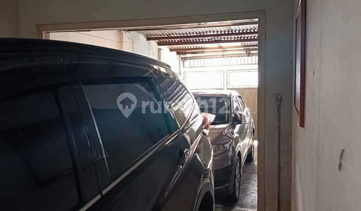 Rumah Klasik Strategis Luas Mainroad Cipaganti Bandung 2