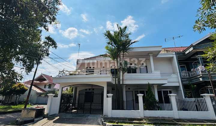 RUMAH NYAMAN HOOK MINIMALIS MODERN 2 LANTAI SIAP HUNI DI KOMPLEK ARIA GRAHA SOEKARNO HATTA BANDUNG
