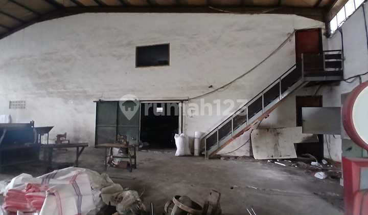 FOR SALE EX-FACTORY IN BAROS CIMAHI WITH OFFICE BUILDINGS AND A LARGE, STRATEGIC LOCATION