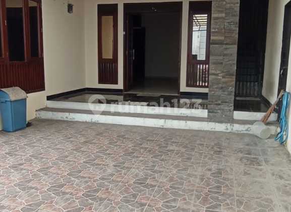 Rumah Tinggal Atau Kantor 2 Lantai Tengah Kota Siap Pakai Di Turangga Bandung Rumah Tinggal Atau Kantor 2 Lantai Tengah Kota Siap Pakai Di Turangga Bandung