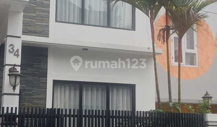 RUMAH MINIMALIS NYAMAN TERAWAT SIAP HUNI DI SAYAP PADASUKA BANDUNG ,,,,,,