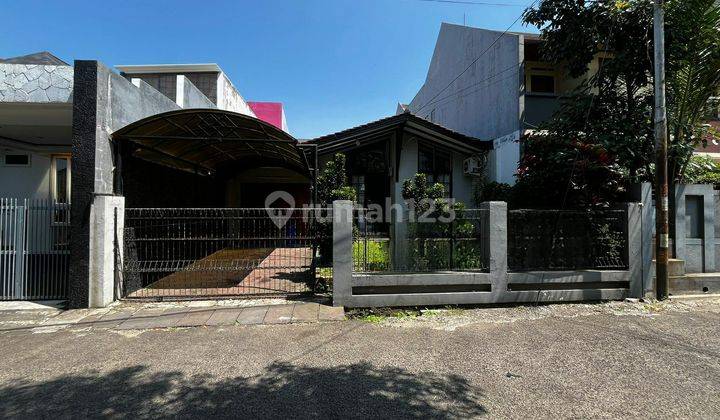 Rumah Cantik Sejuk Terawat Di Cigadung Indah Bandung 2