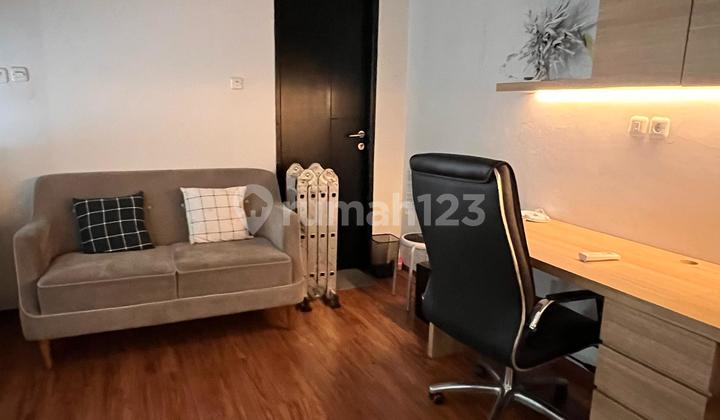 DIJUAL MURAH RUMAH MINIMALIST 2 LANTAI FULL FURNISHED THI TAMAN HOLIS INDAH 1 2